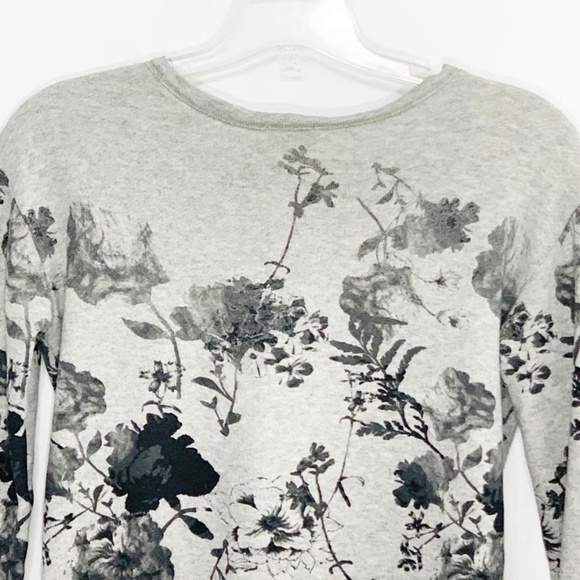 *SOLD* American Eagle Womens Small Sweatshirt Gray Floral - Picture 5 of 8